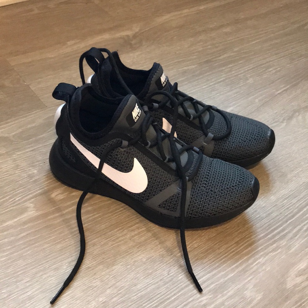 NWOT Nike Duel Racer Sneakers